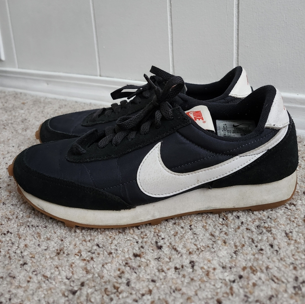 Nike Day Break Shoes - image 1